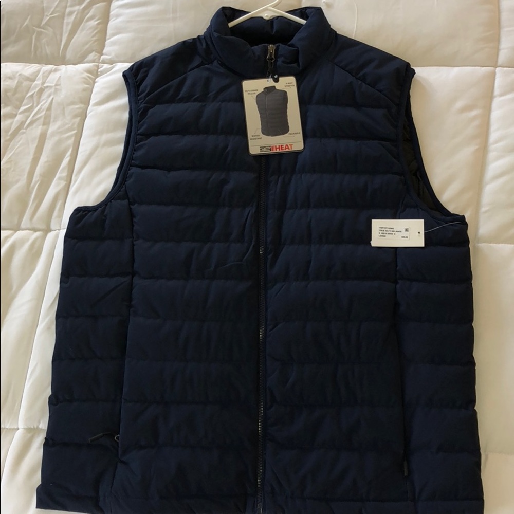 BNWT 32 degrees Men’s Navy Vest 90/10 Down Filled